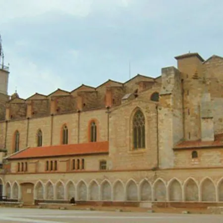 L'eolienne Aparthotel 2*